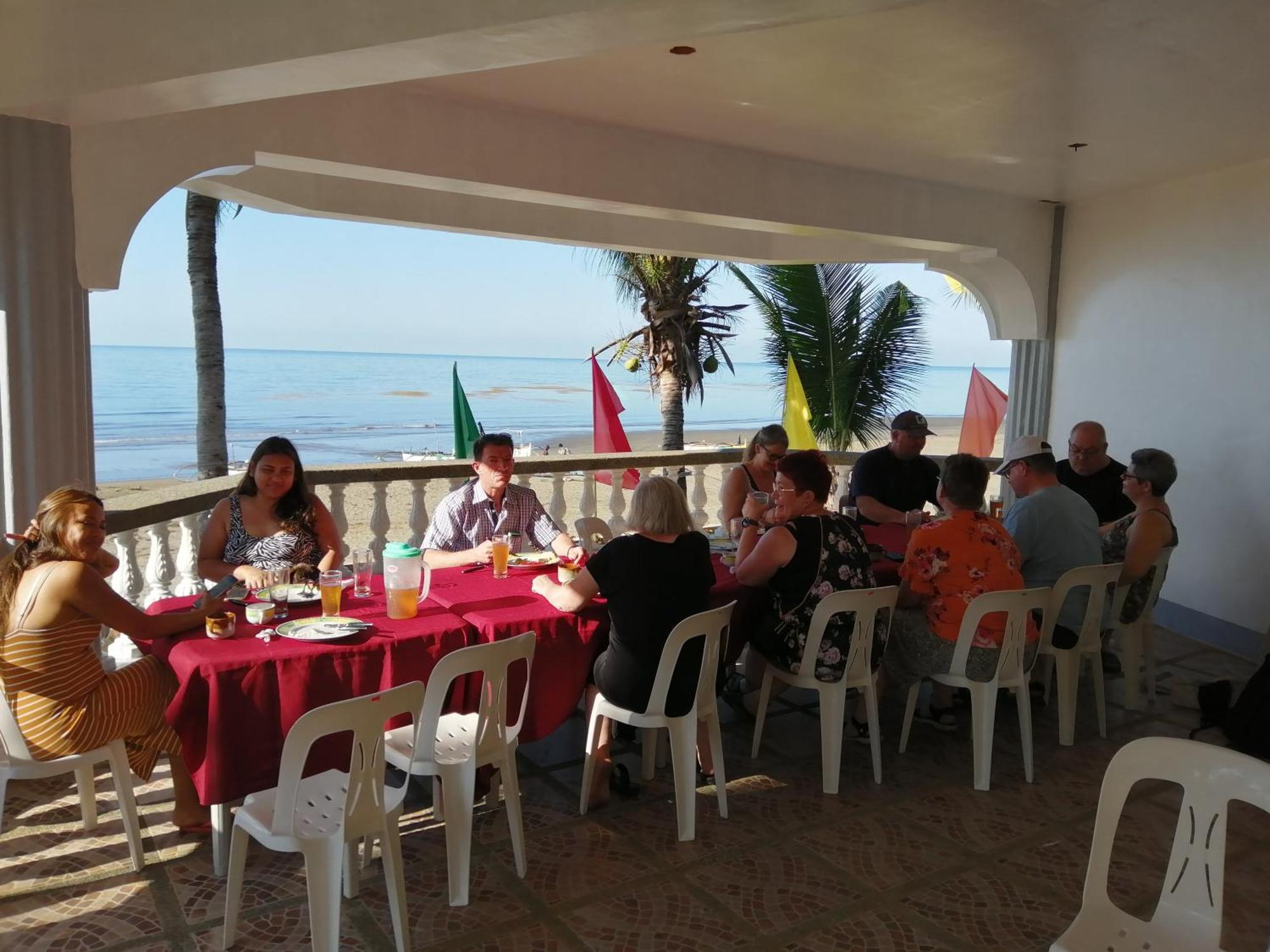 Seasun Beach Resort & Hotel Lucapon Exterior foto