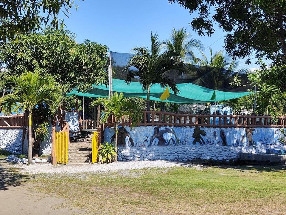 Seasun Beach Resort & Hotel Lucapon Exterior foto